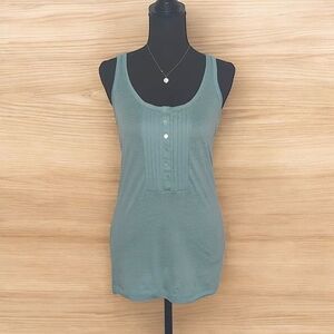 Burberry London Women's Soft Seafoam Pleated Front Button Tank Top S